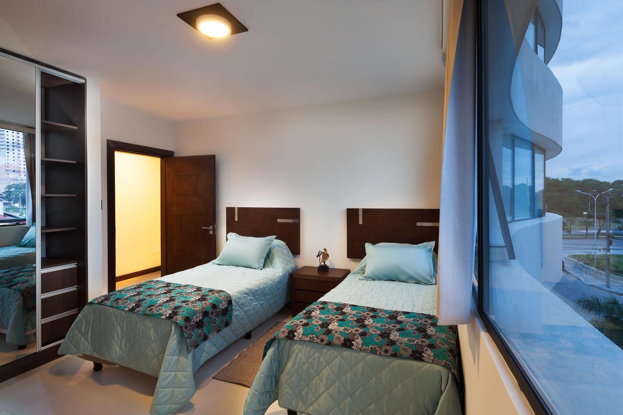 Mai Suites Apart Hotel Santa Cruz de La Sierra Exterior photo